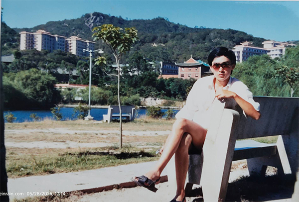 1989年7月在厦门大学芙蓉湖畔