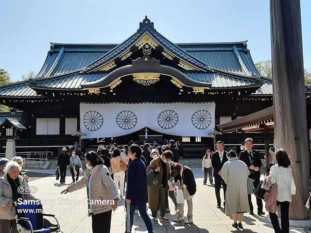 靖国神社の立派な本殿